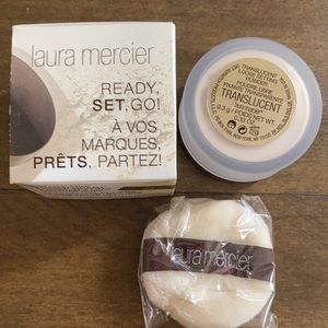 Laura Mercier Deluxe Mini Translucent Loose Setting Power& mini velour puff